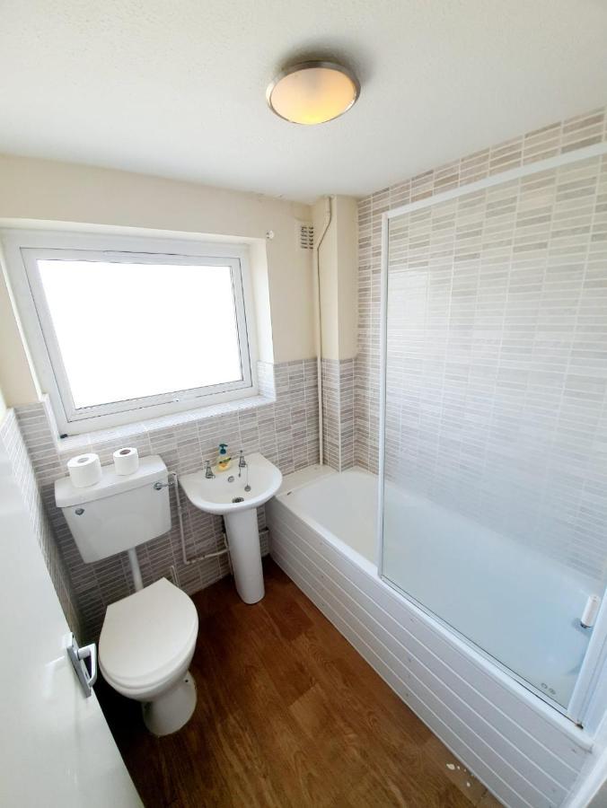 Rayleigh Town Centre 3 Bedroom Apartment Extérieur photo